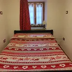 Дом отдыха Casa Del Cios Calda E Intima Casetta Immersa Nel Delle Montagne Alpe Basciumo