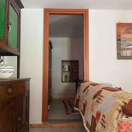 Casa Del Cios Calda E Intima Casetta Immersa Nel Delle Montagne Alpe Basciumo