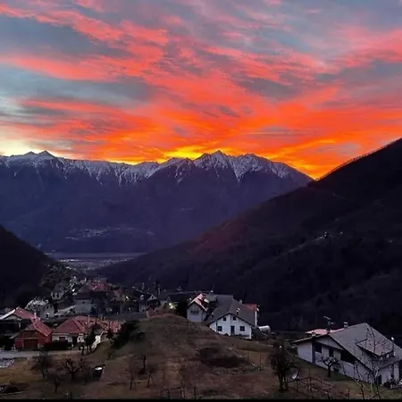 Casa de Férias Casa Del Cios Calda E Intima Casetta Immersa Nel Delle Montagne *