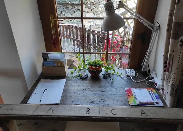Casa Del Cios Calda E Intima Casetta Immersa Nel Delle Montagne Alpe Basciumo