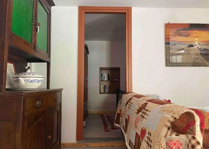 Casa Del Cios Calda E Intima Casetta Immersa Nel Delle Montagne Alpe Basciumo