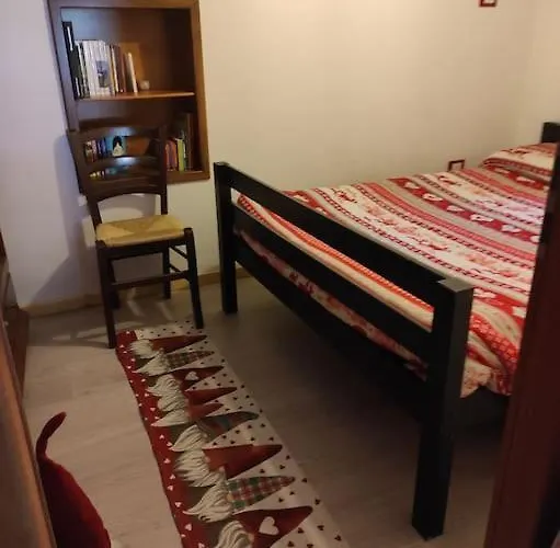 Casa Del Cios Calda E Intima Casetta Immersa Nel Delle Montagne
