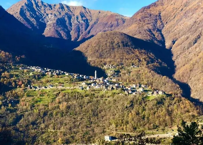 Casa Del Cios Calda E Intima Casetta Immersa Nel Delle Montagne